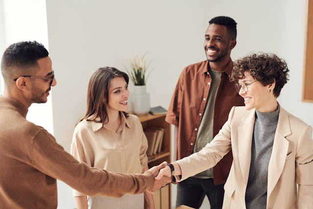 Empreendedorismo na Prática: Como Iniciar do Zero e Construir um Negócio Sustentável